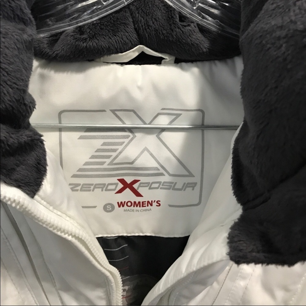 ZeroXposur Women’s Winter Jacket EUC - Picture 3 of 7